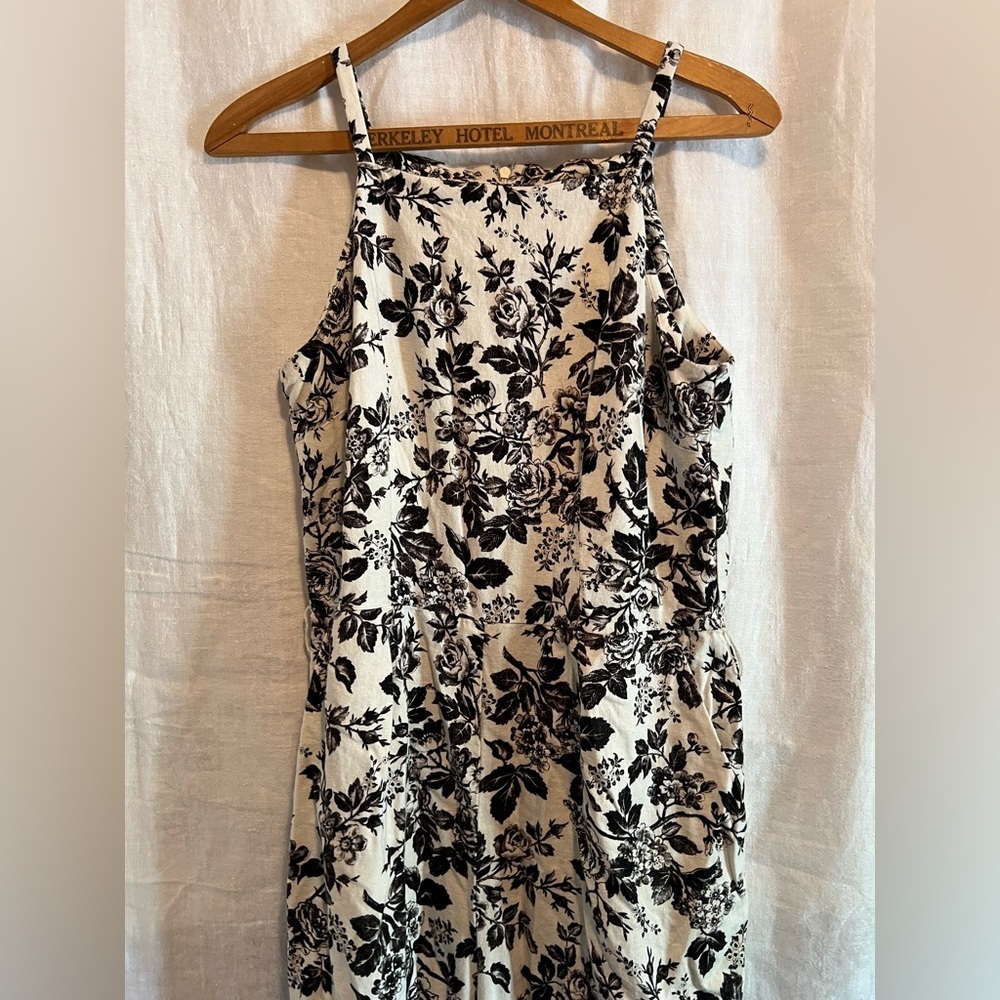 London Times Black and White Floral Jumpsuit